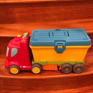 Infantino 3 in 1 Busy Builder Giant Truck